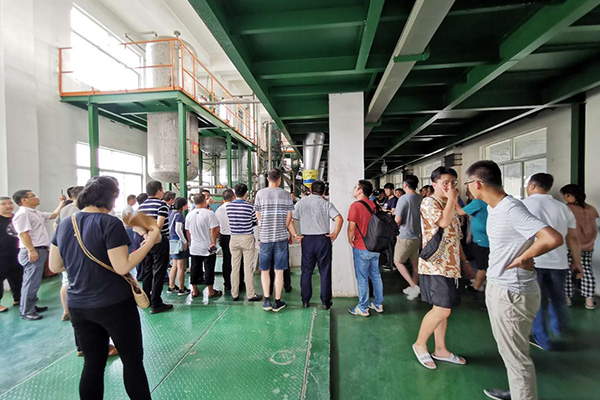 ຍິນ​ດີ​ຕ້ອນ​ຮັບ​ຜູ້​ນໍາ​ແລະ​ມິດ​ສະ​ຫາຍ​ທີ່​ຈະ​ຢ້ຽມ​ຢາມ​ແລະ​ຮຽນ​ຮູ້​